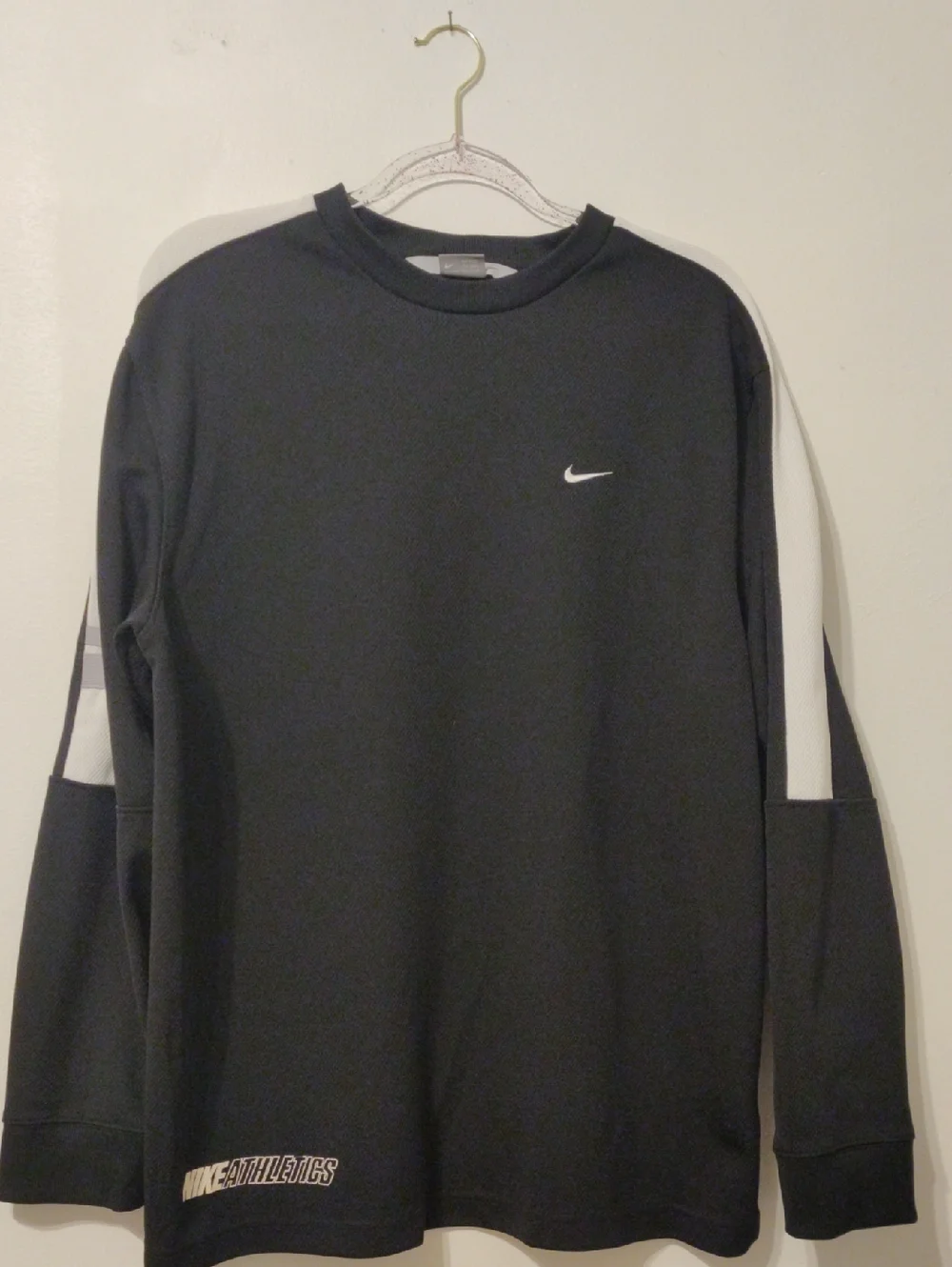 Nike Black Crew Sweatshirt with White Sleeve Panels